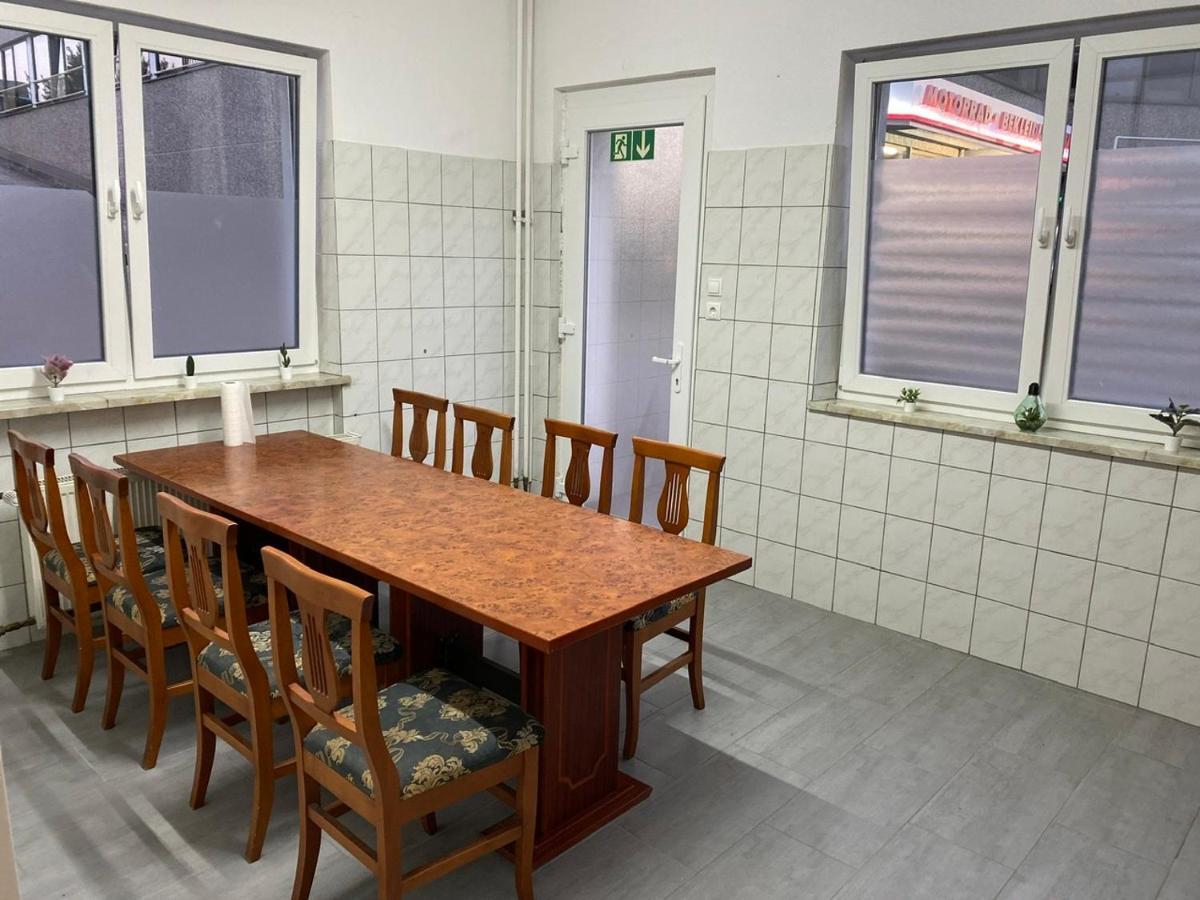 Pension Am Kreisel Kassel Buitenkant foto