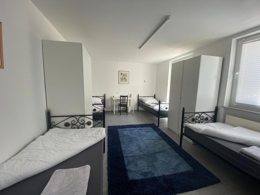 Pension Am Kreisel Kassel Buitenkant foto